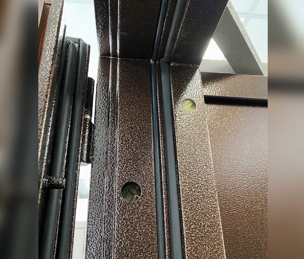 Установка откосов входной двери